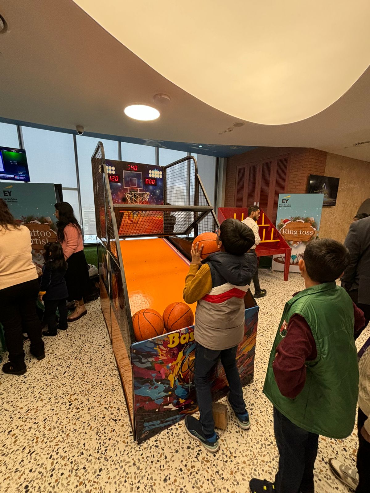 Interactive basketball arcade machine rental with digital scoring for corporate family days, school events, carnivals, shopping mall activations, exhibitions, and promotional events by Fabx Events.