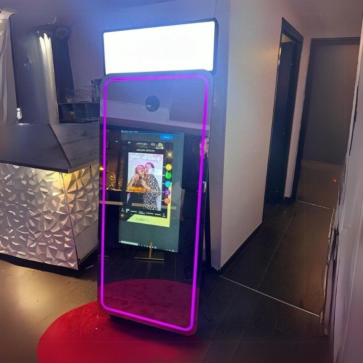 Signature Photo Booth gallery image