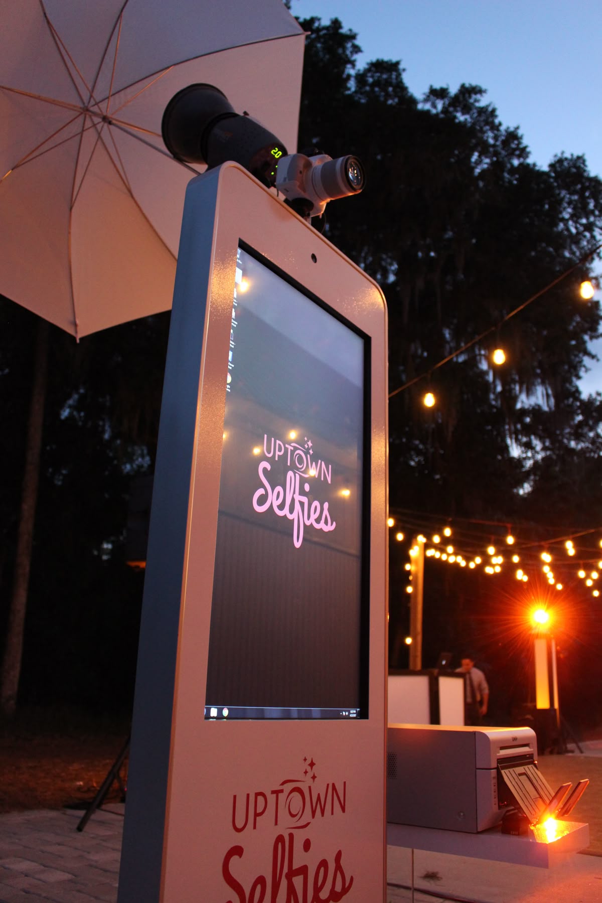 Interactive Mirror Photobooth Rental for Events gallery image