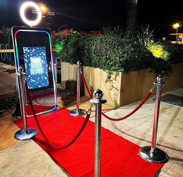 Interactive Mirror Photobooth Rental for Events gallery image