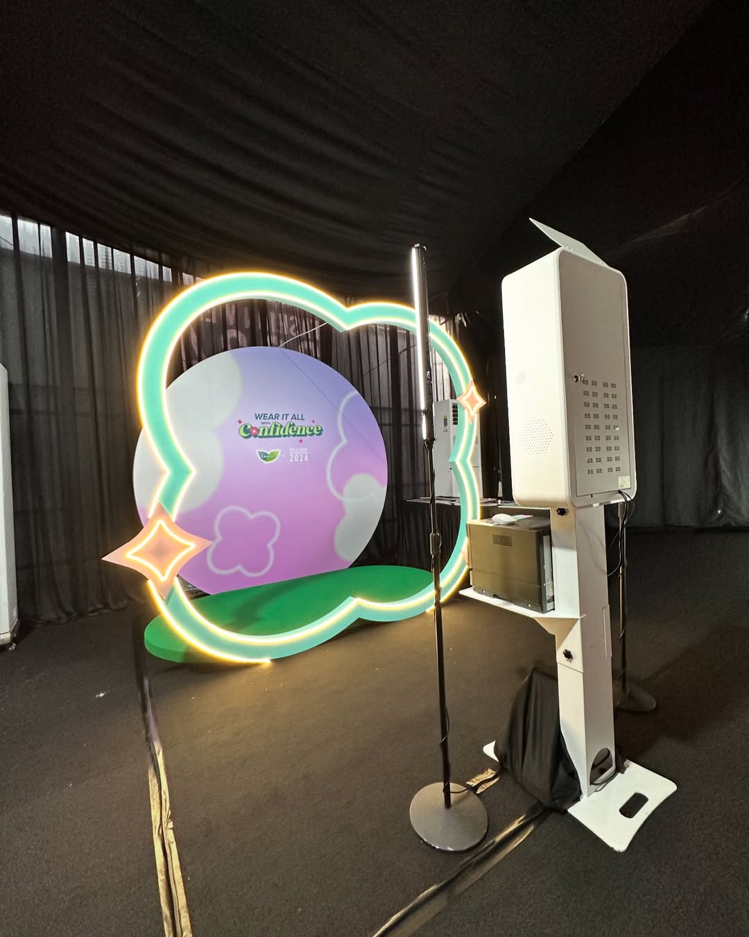 Premium Selfie Booth gallery image