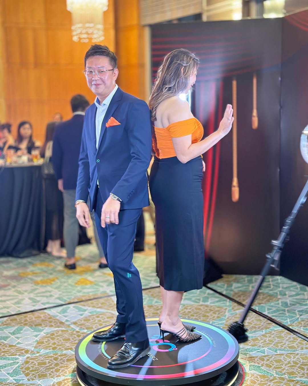 360 Spin Photo Booth gallery image